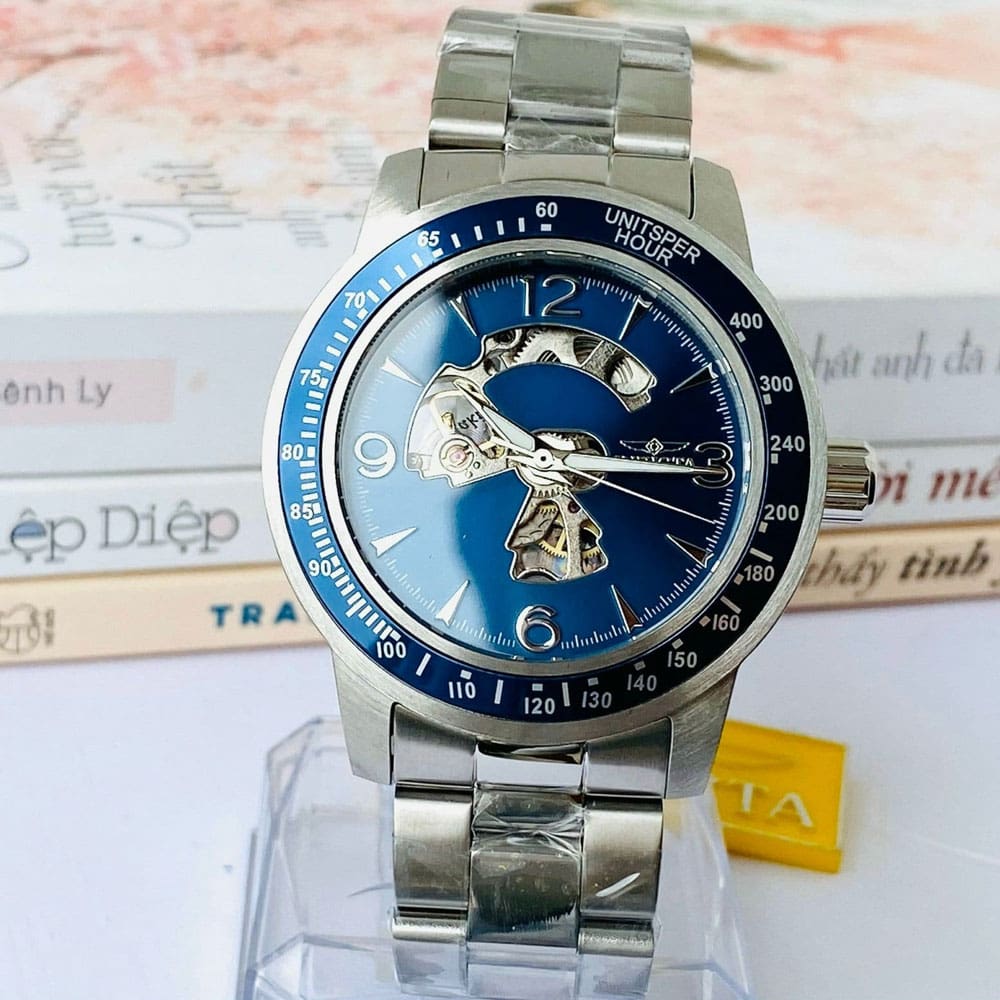 Invicta 38549 3