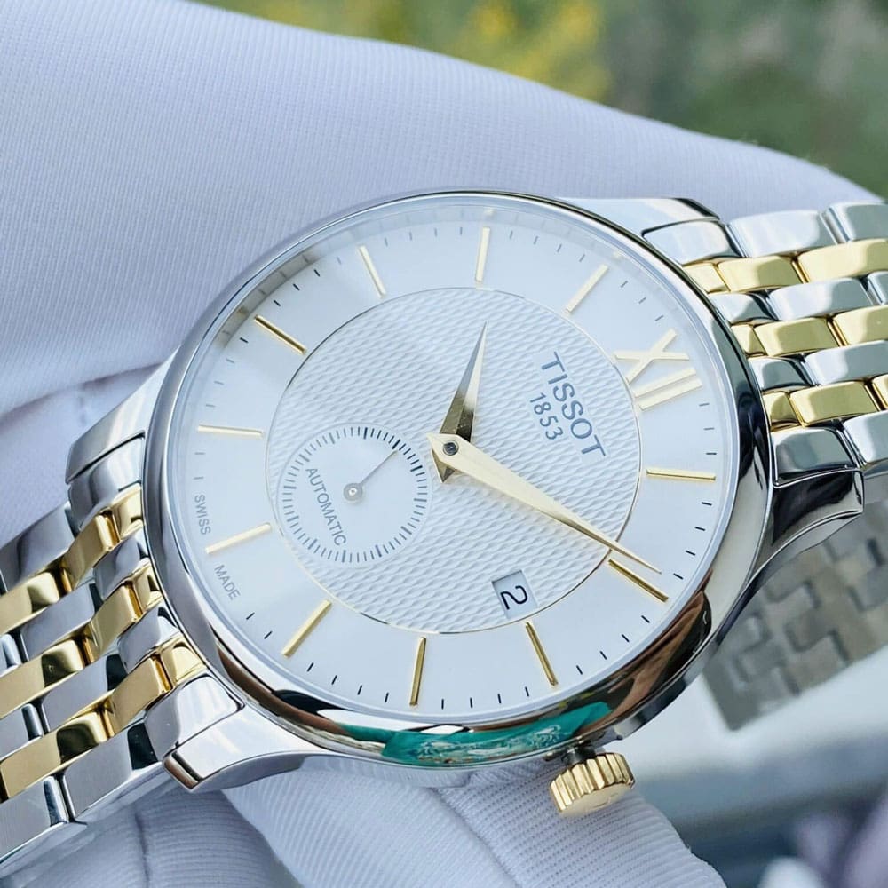 Tissot T063.428.22.038 4