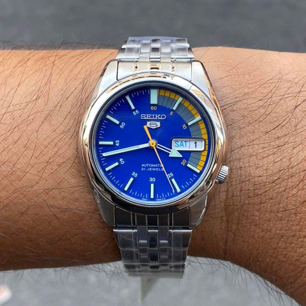 Seiko SNK371K1 7