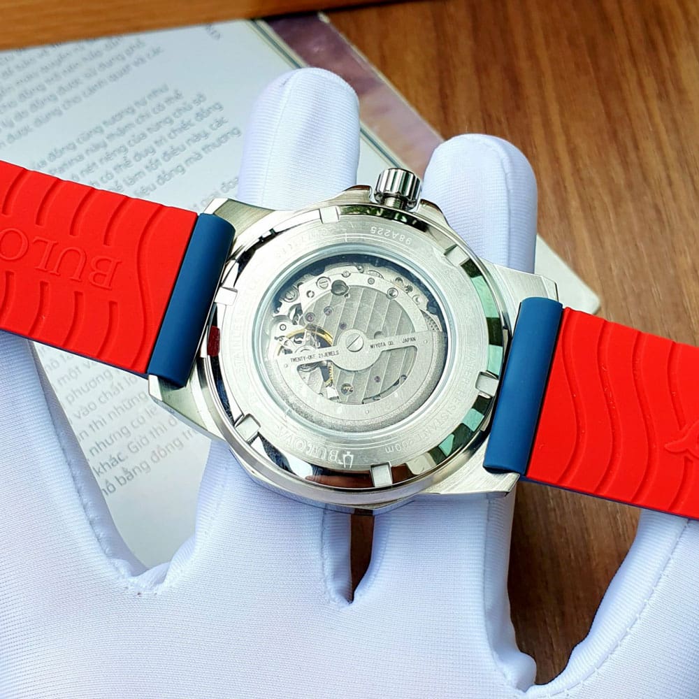 Bulova 98A225 7