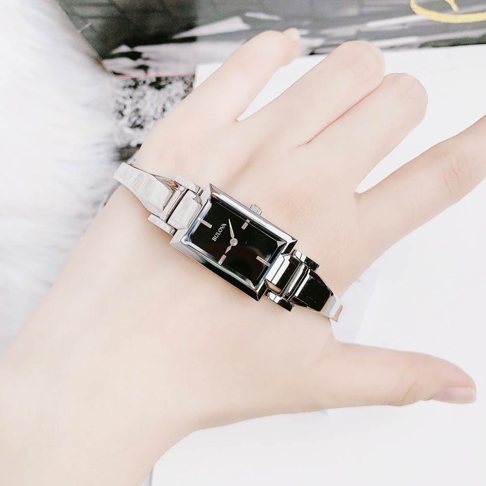 Bulova 96L138 4