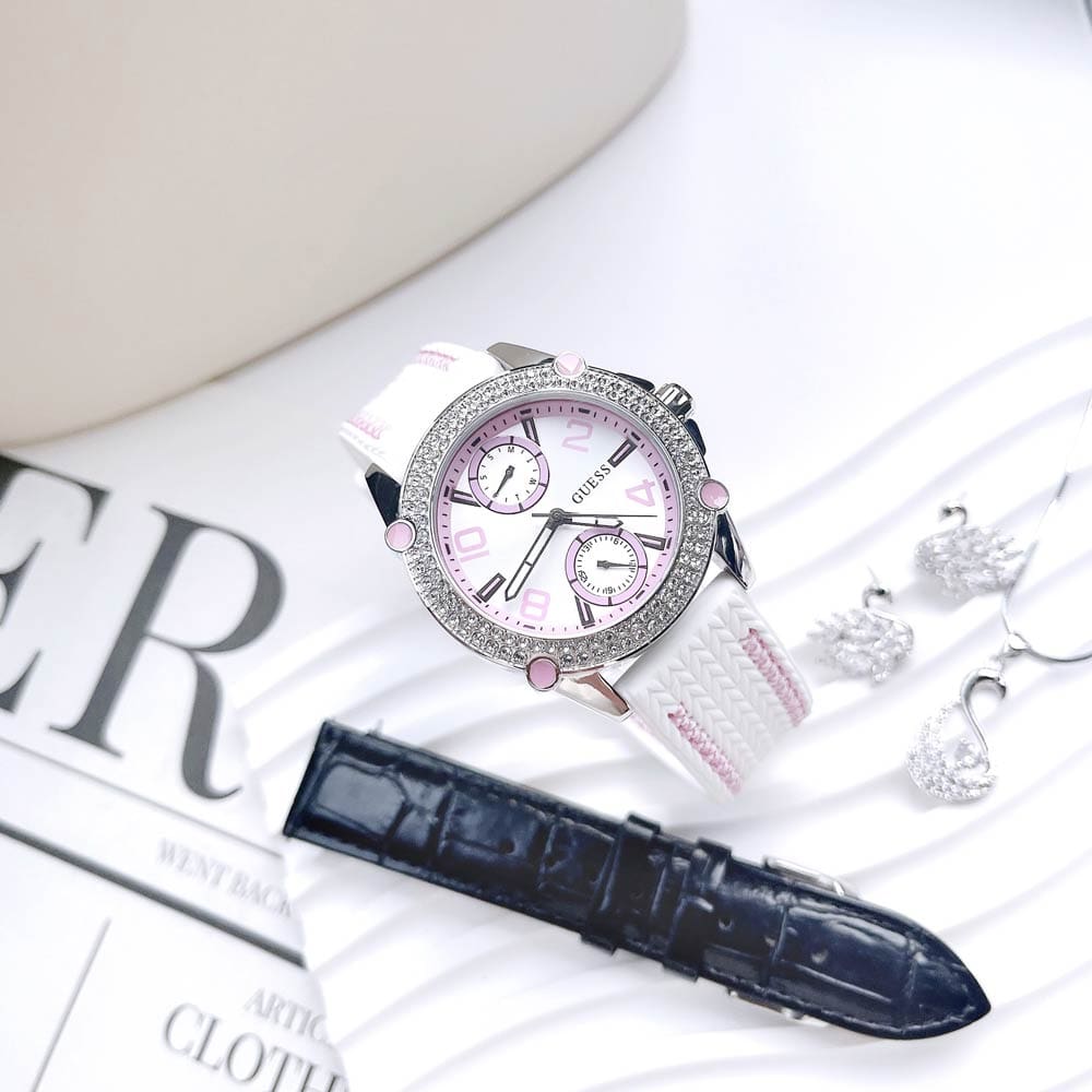 Guess 4 2