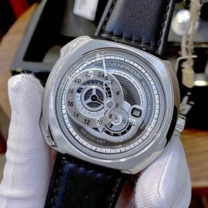 SevenFriday Q103 2