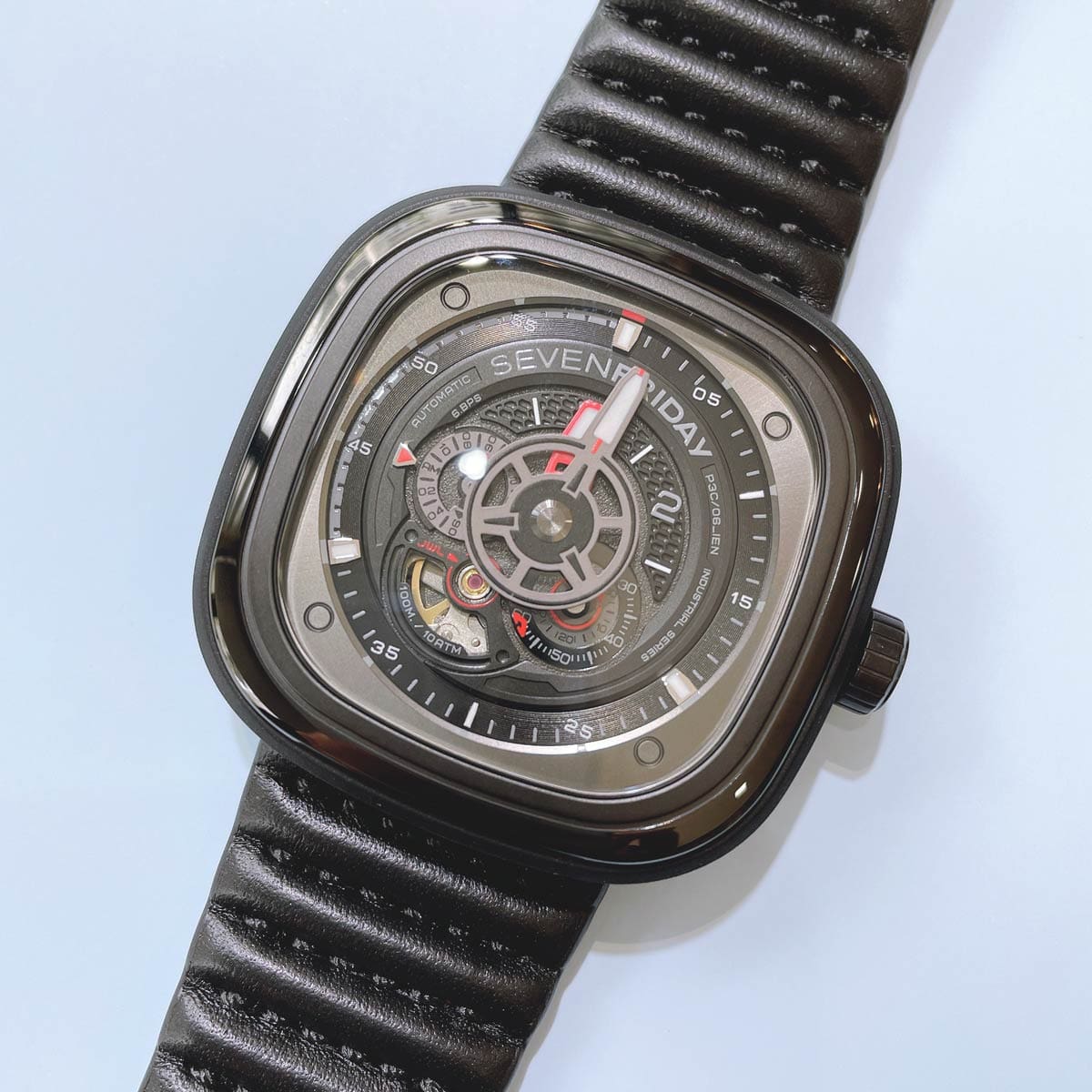 SevenFriday P3C06 1