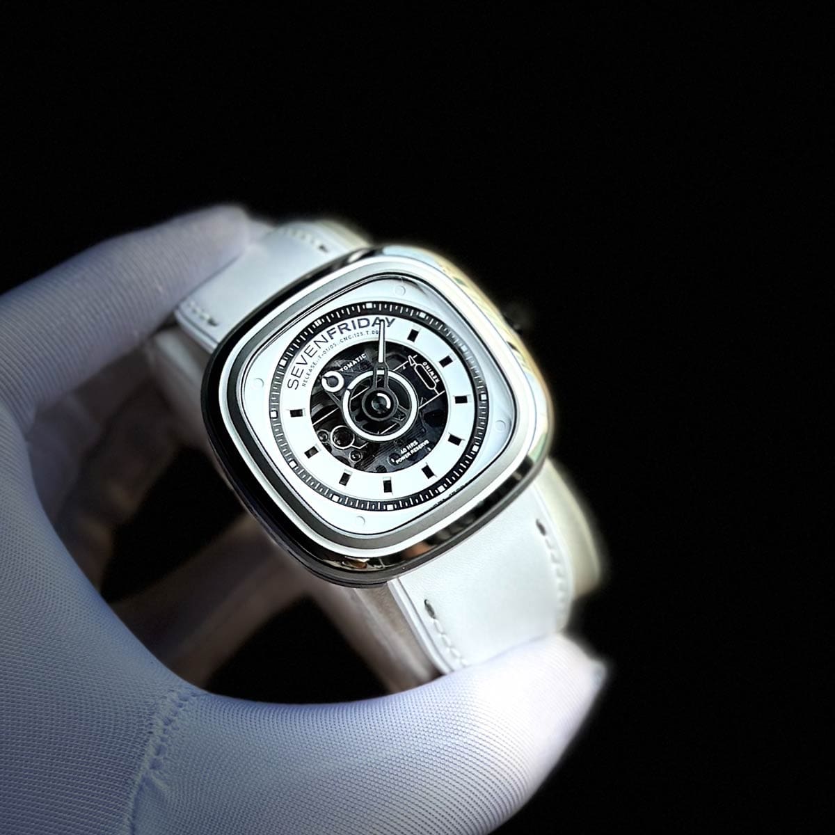 SevenFriday T105 3