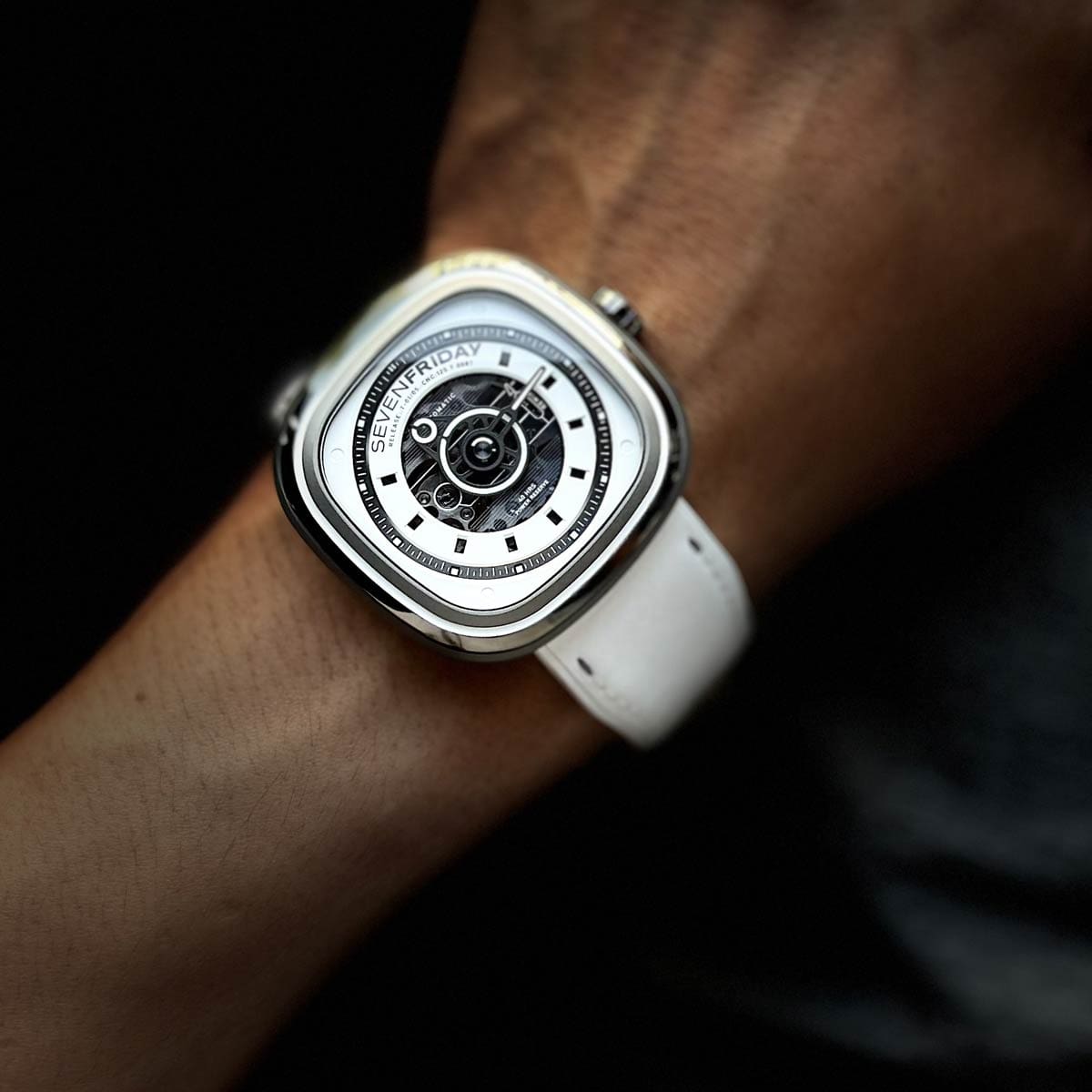 SevenFriday T105 7