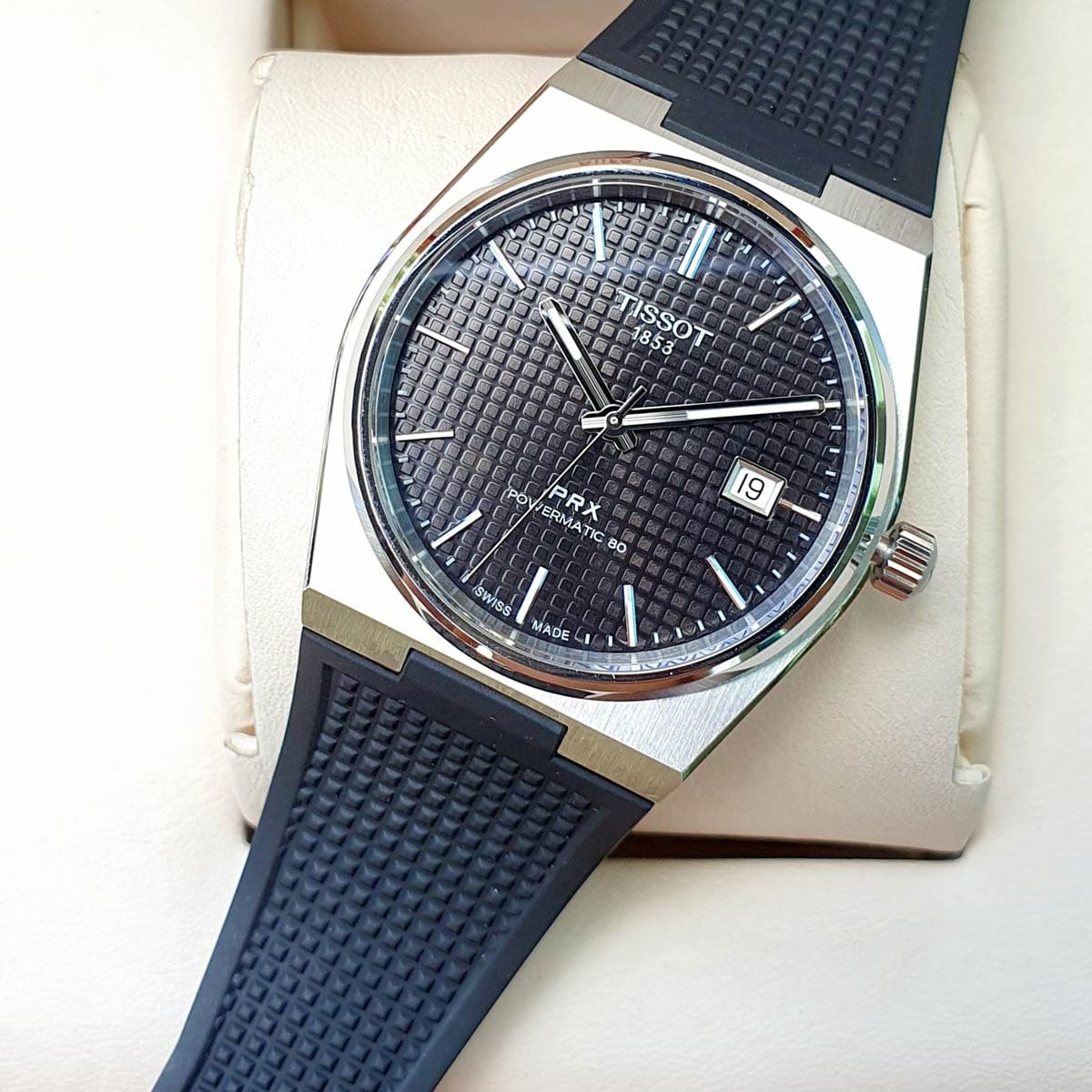 Tissot T137.407.17.051 4
