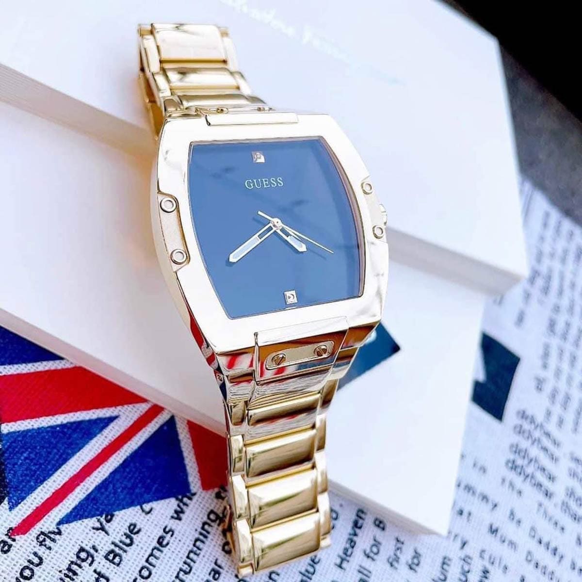 Guess GW0387G2 6