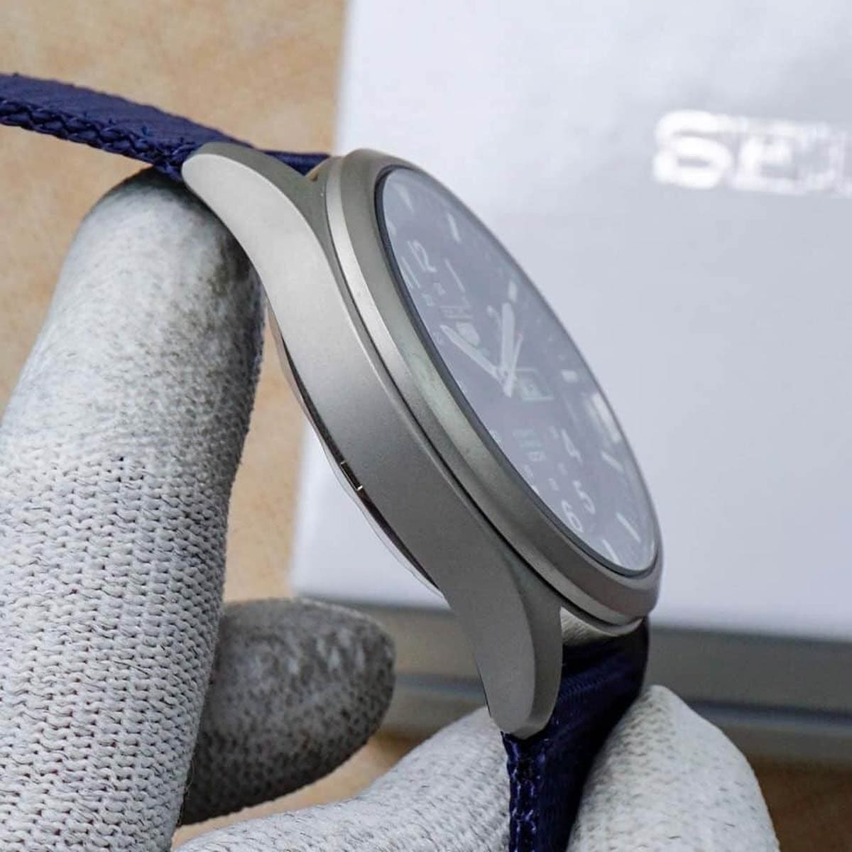 Seiko SNZG11J1 1