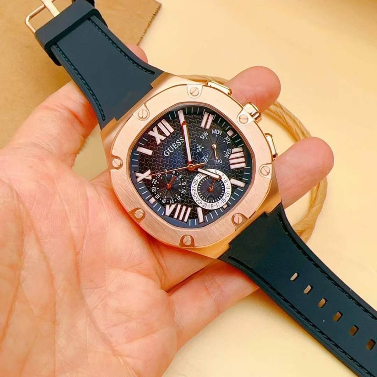 Guess GW0571G2 2