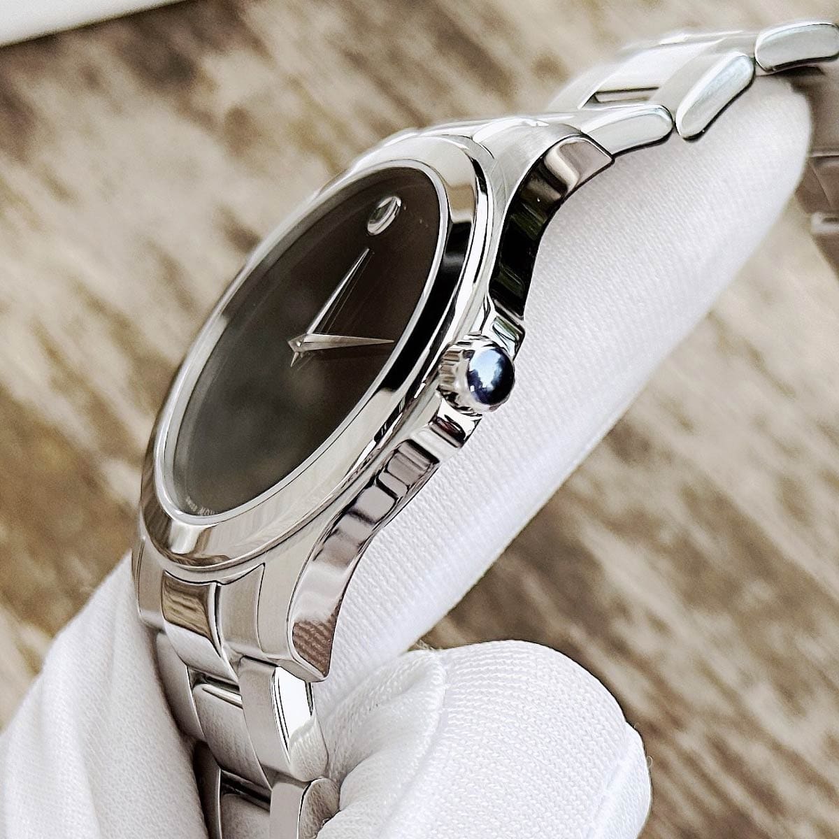 Movado 0605746 5