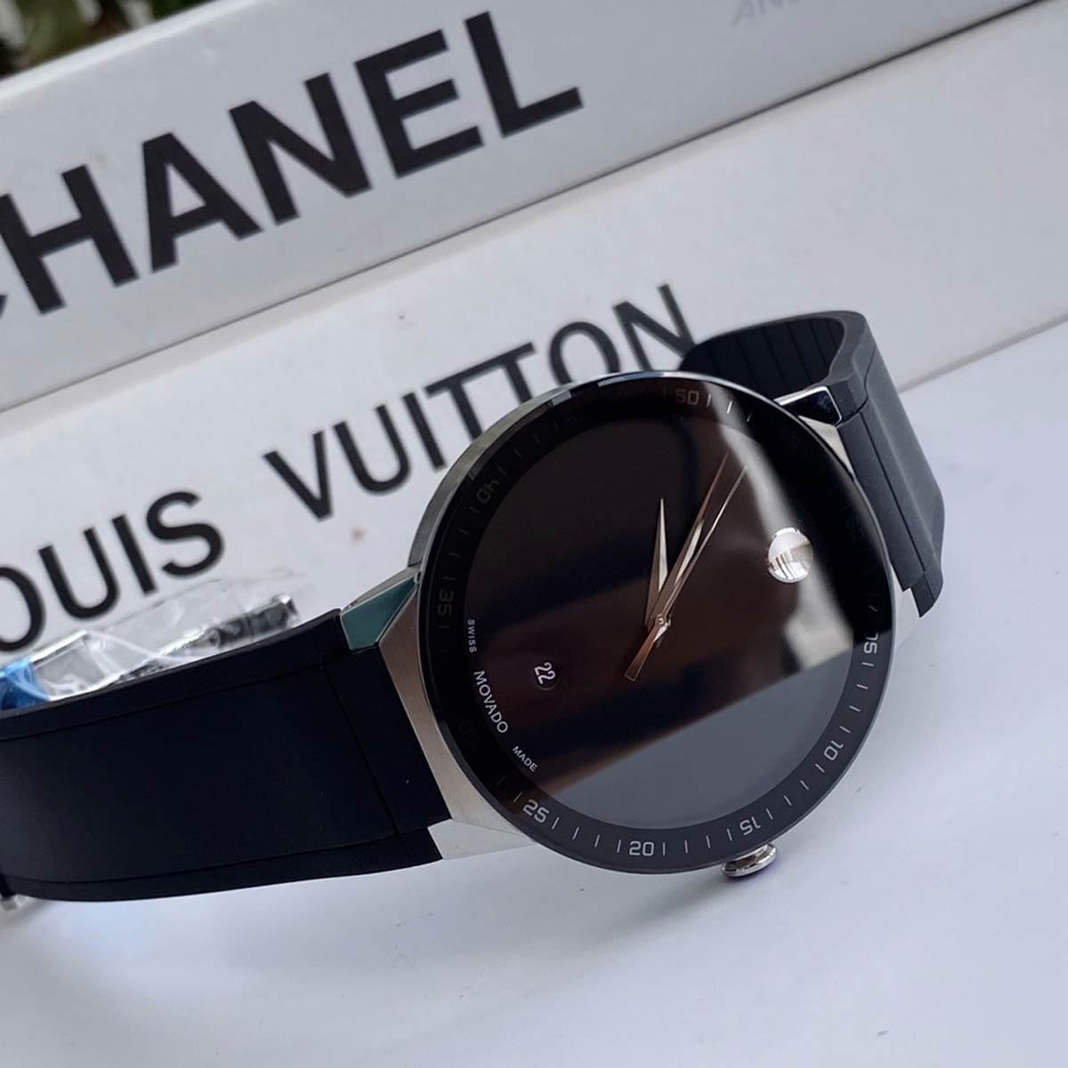 Movado 0607406 3