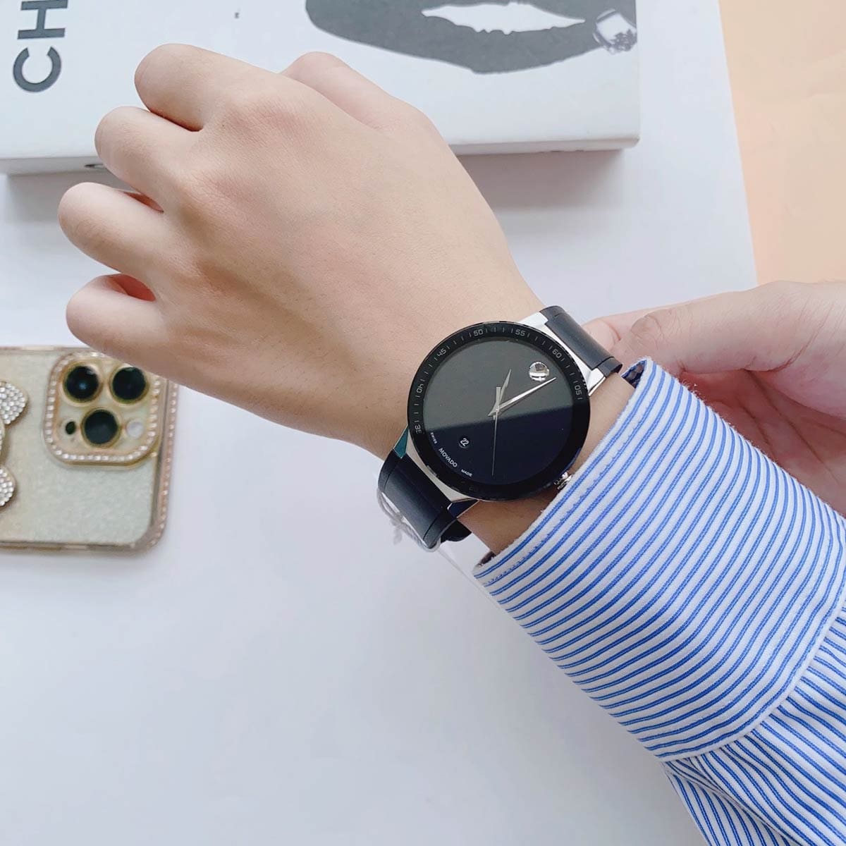 Movado 0607406 4