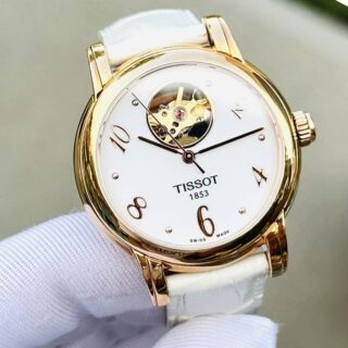 Tissot T050.207.36.017 1