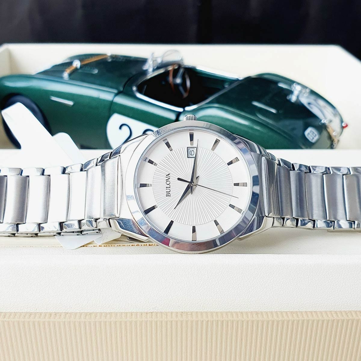 Bulova 96B015 6