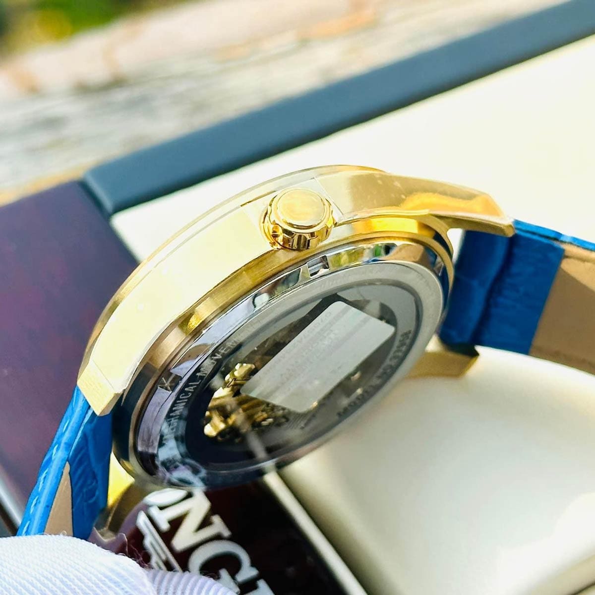 Invicta 37958 2