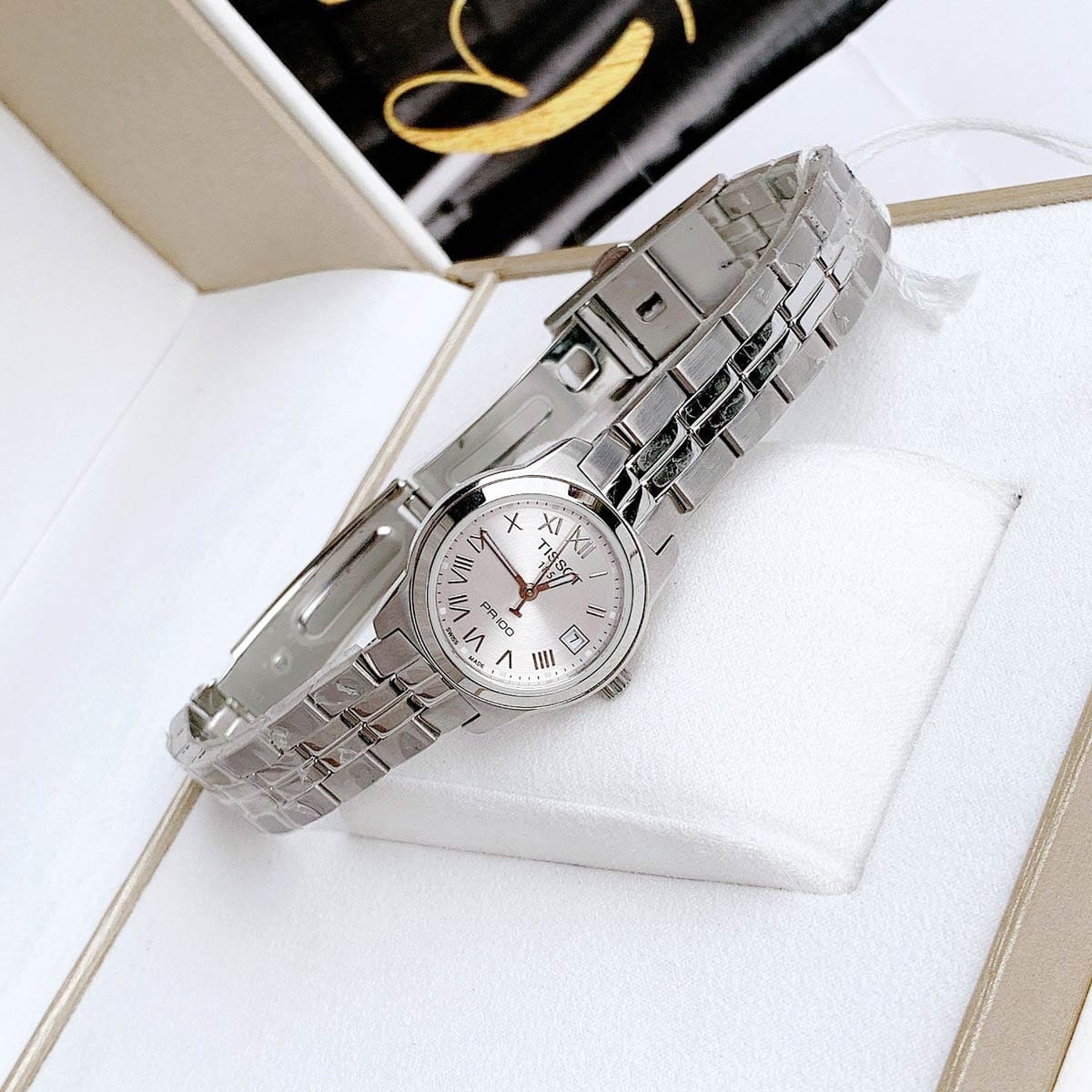 Tissot T049.210.11.033 2