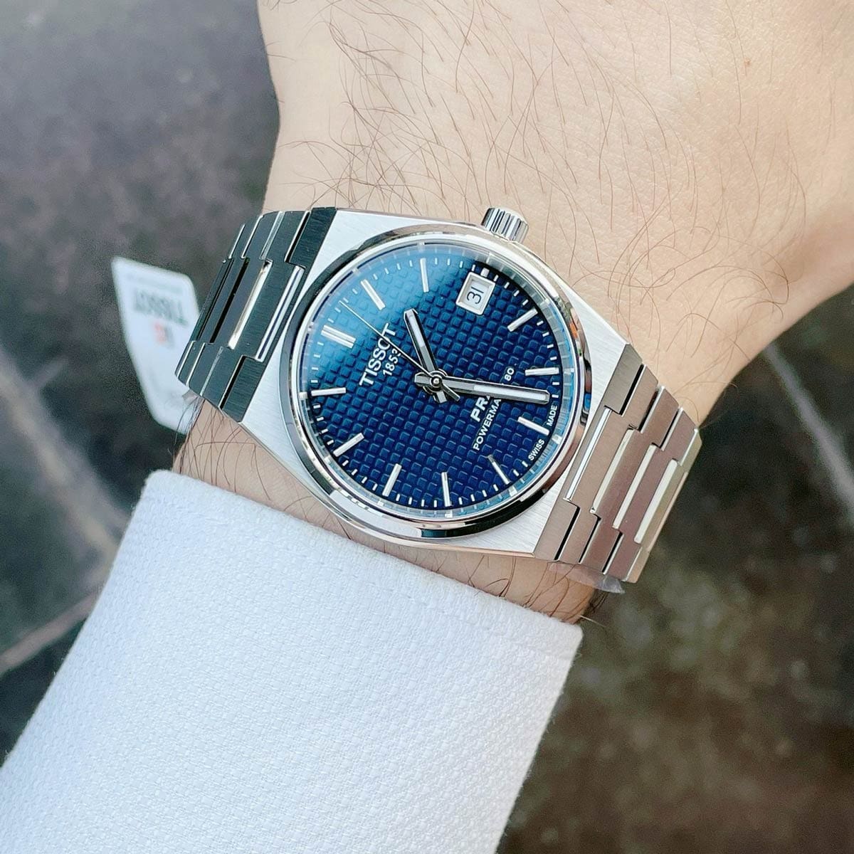 Tissot T137.207.11.041 1