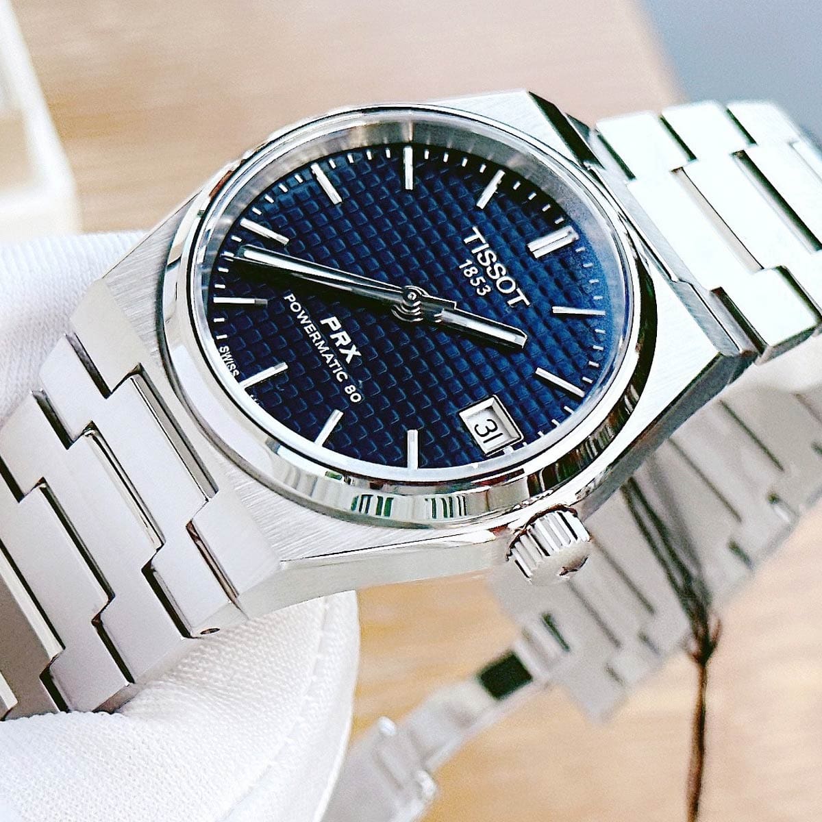 Tissot T137.207.11.041 3