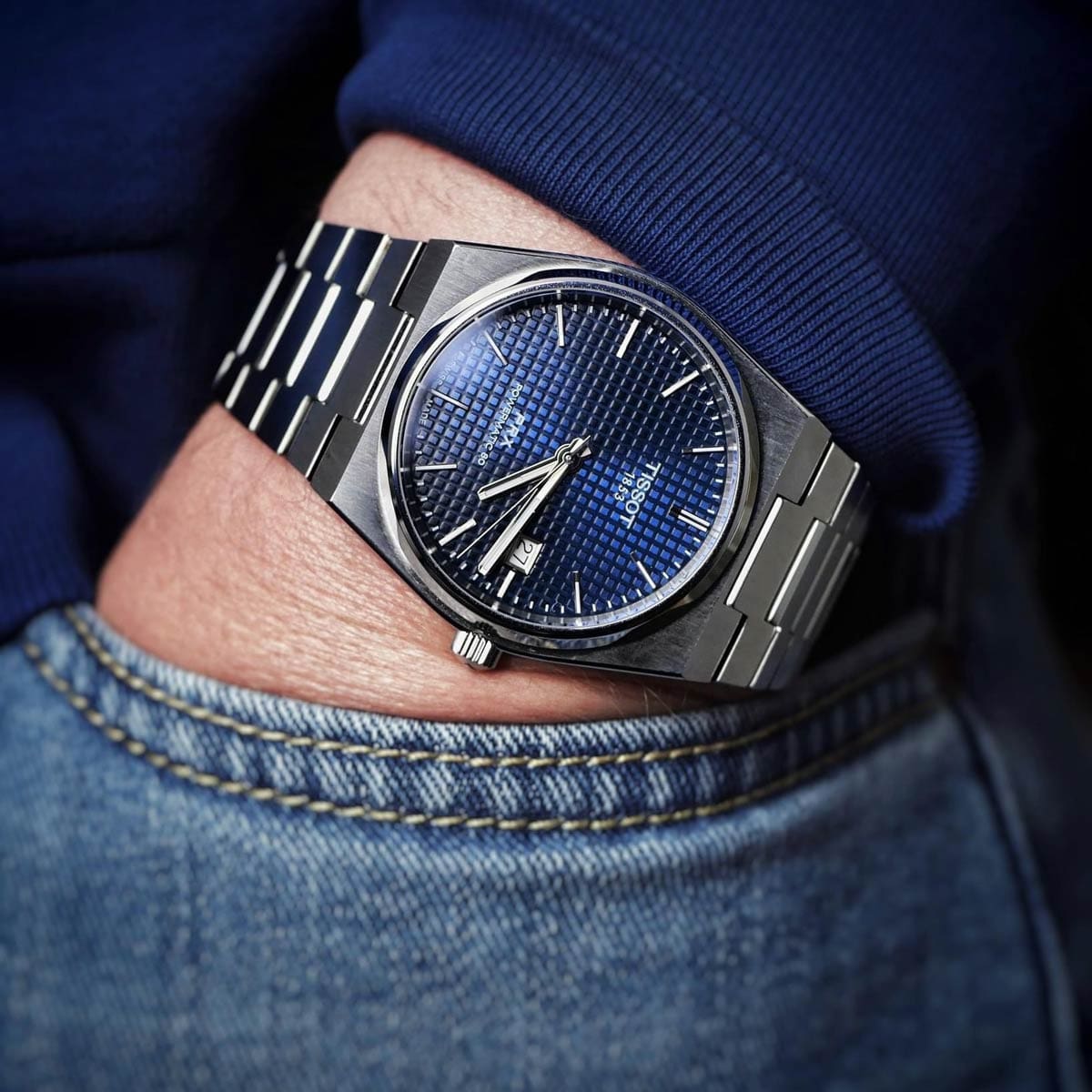 Tissot T137.207.11.041 5