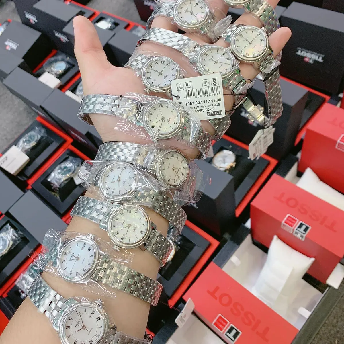 Tissot T097.007.11.113 7