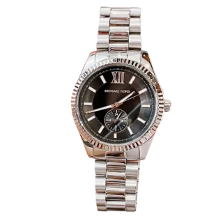 Michael Kors 8