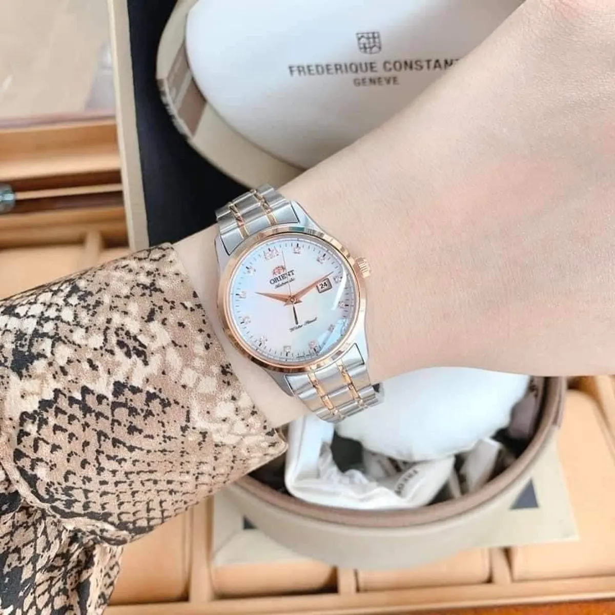 Orient FNR1Q001W0 5