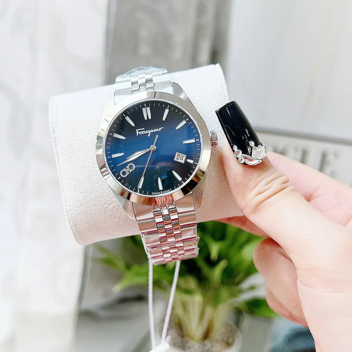 Salvatore Ferragamo SFUS00222 7