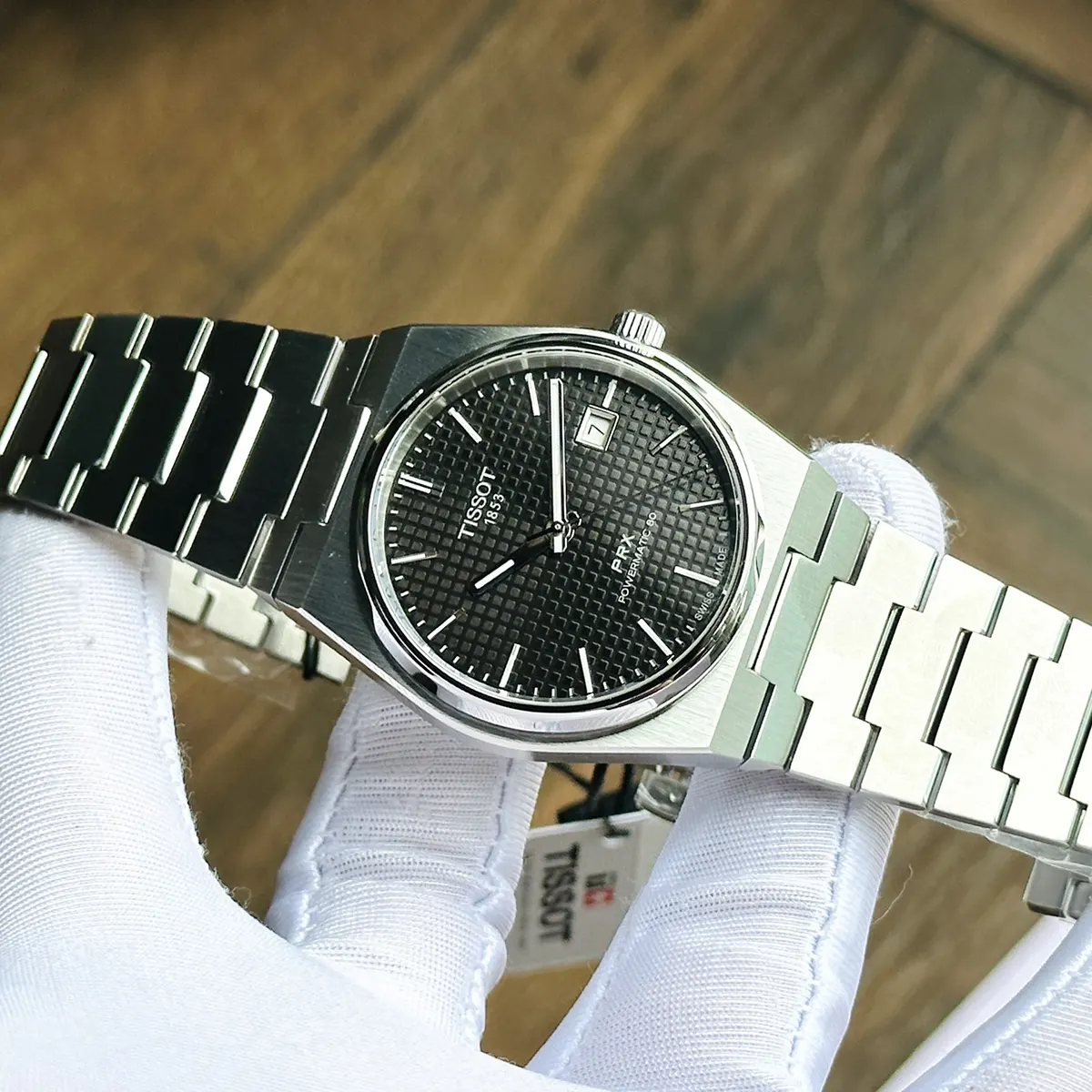 Tissot T137.407.11.051 5