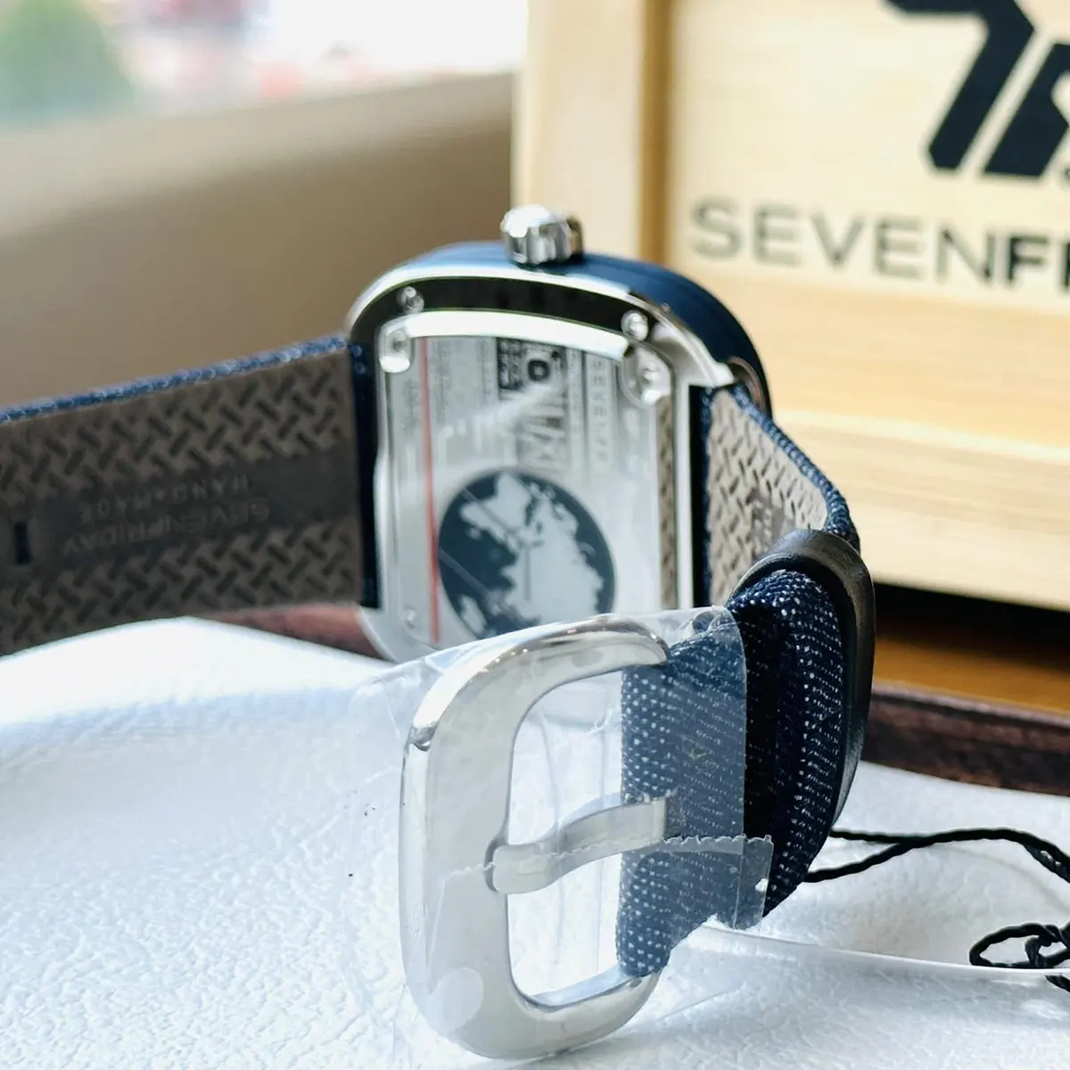Seven Friday M1B01 (6)