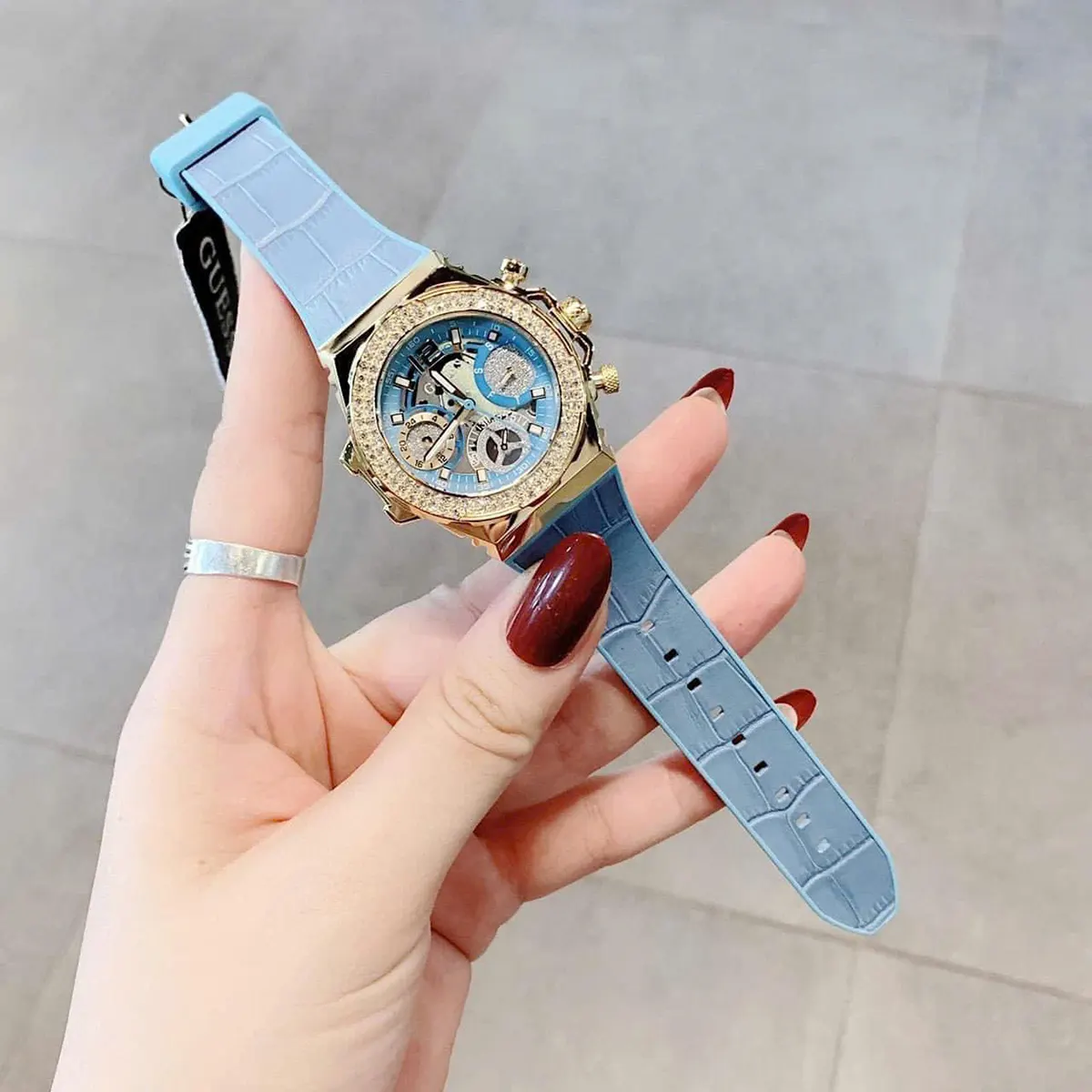 Guess GW0553L3 (1)