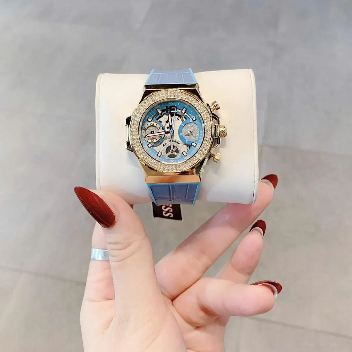 Guess GW0553L3 (2)