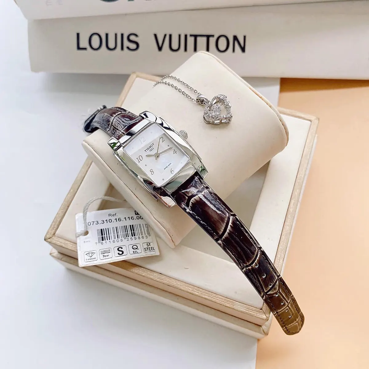 Tissot T073.310.16.116.00 (6)