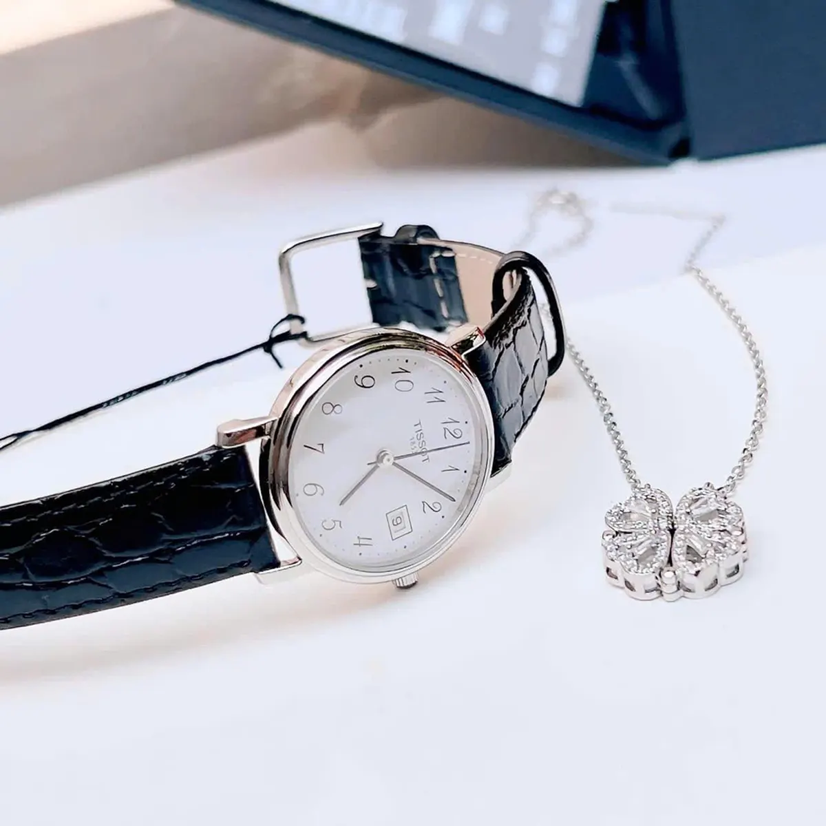 Tissot T52.1.121 (5)