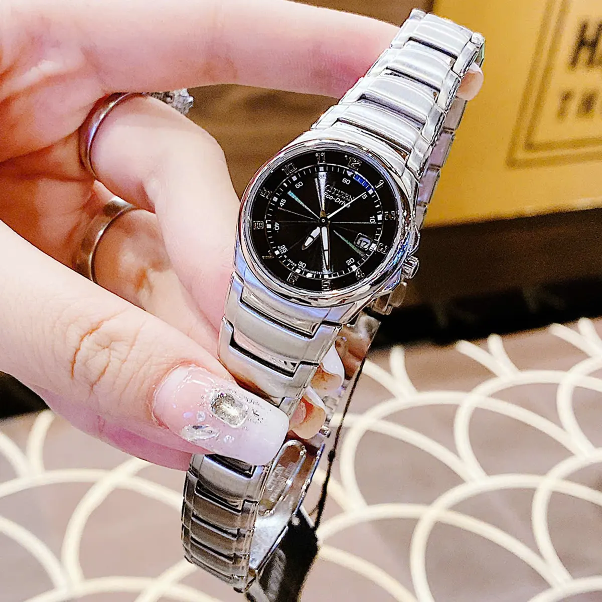 Citizen Eco Drive EW1360 56E (1)