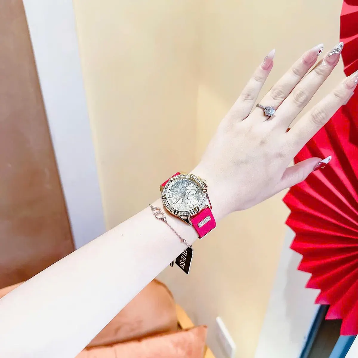Guess GW0045L2 (1)