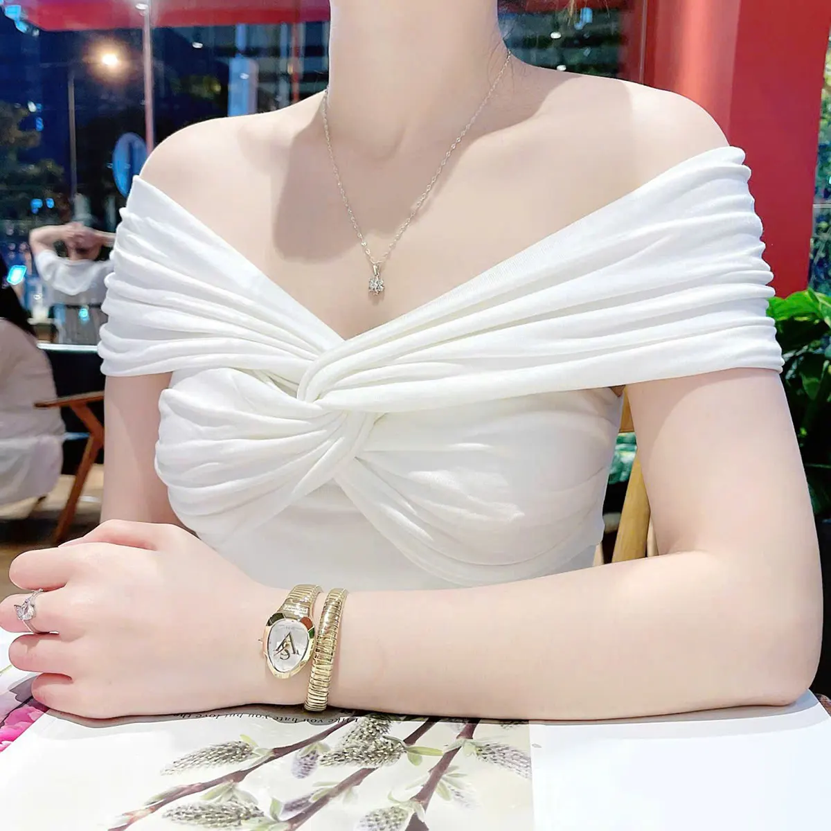 dong ho nu ran cuon Christian Van Sant (8)