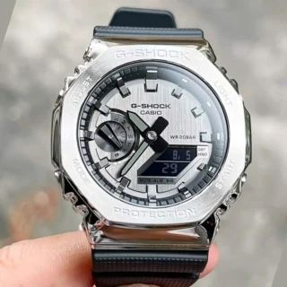 Casio G Shock GM 2100 1A (3)