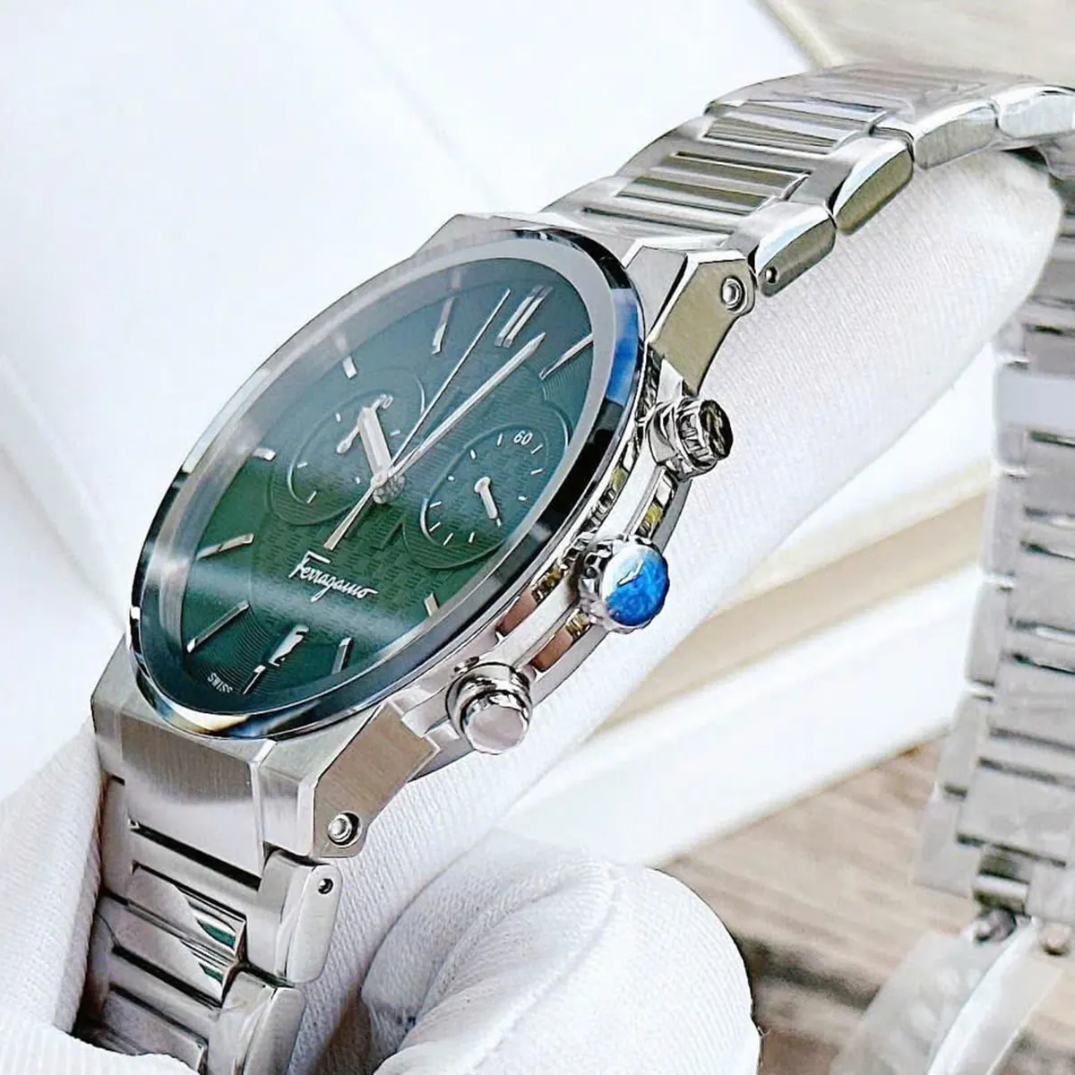 Salvatore Ferragamo Chronograph SFME0042 (1)