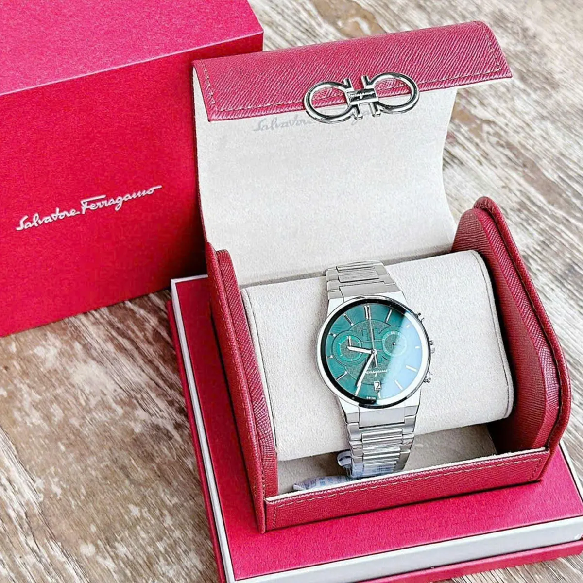 Salvatore Ferragamo Chronograph SFME0042 (4)