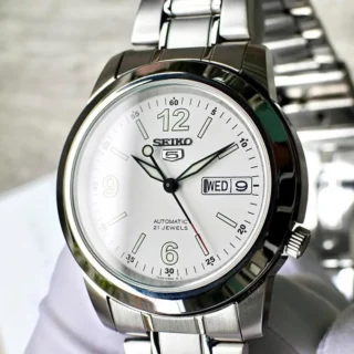 Seiko SNKE57K1 (2)