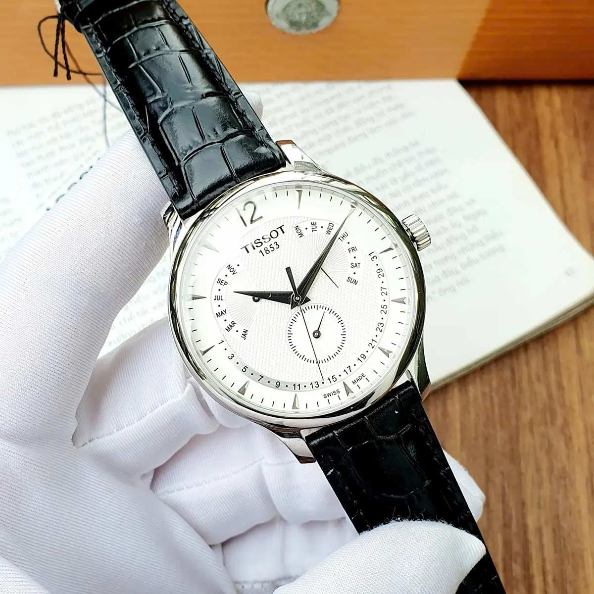 Tissot Quartz T063.637.16.037.00 (1)