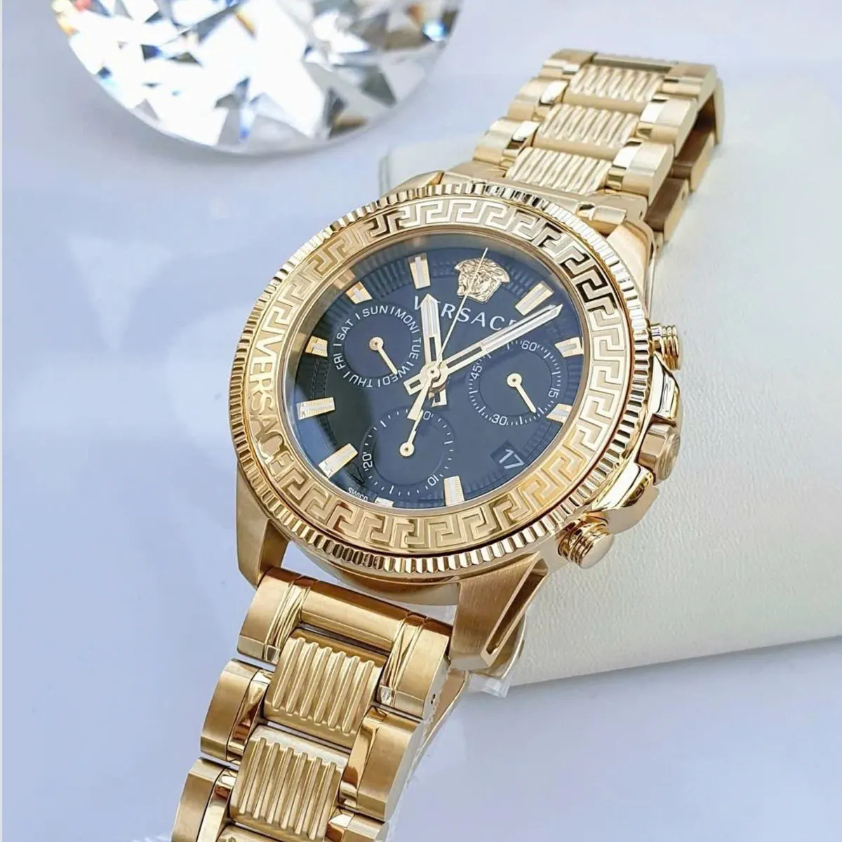 Versace Greca Action Chronograph VE3J00622 (6)