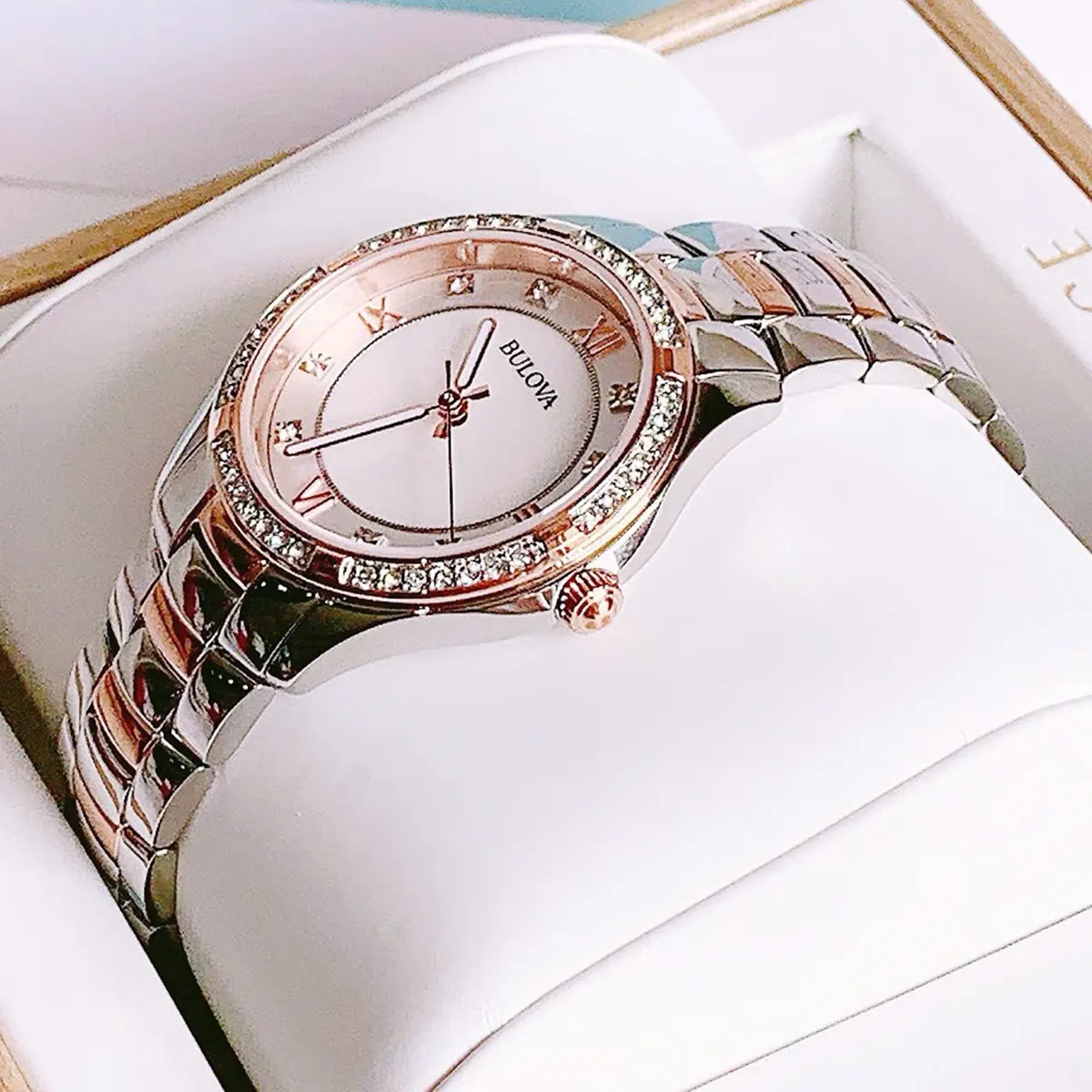 Bulova Quartz 98L304 (1)