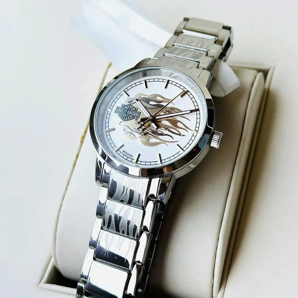 Bulova Quartz Harley Davidson Flame Design 76L191 (7)