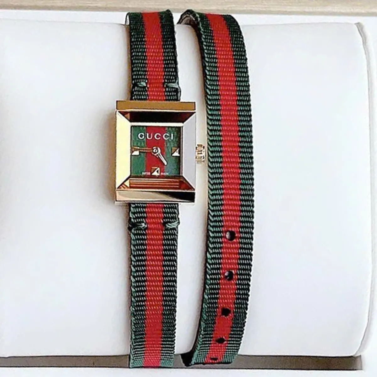 Gucci G Frame YA128527 (8)