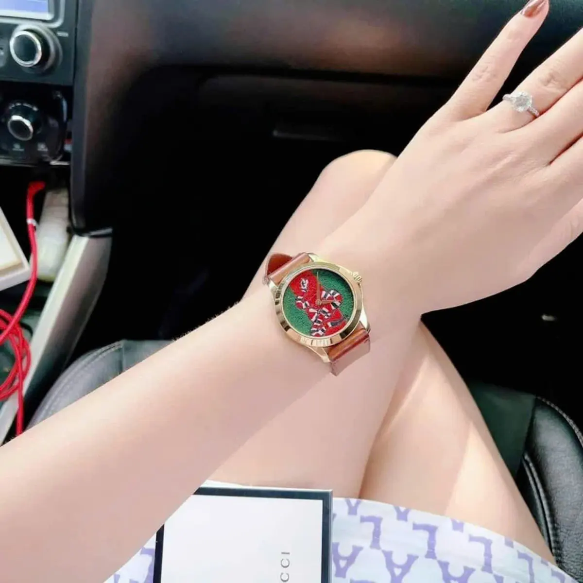 Gucci G Timeless Quartz YA1264012 (3)