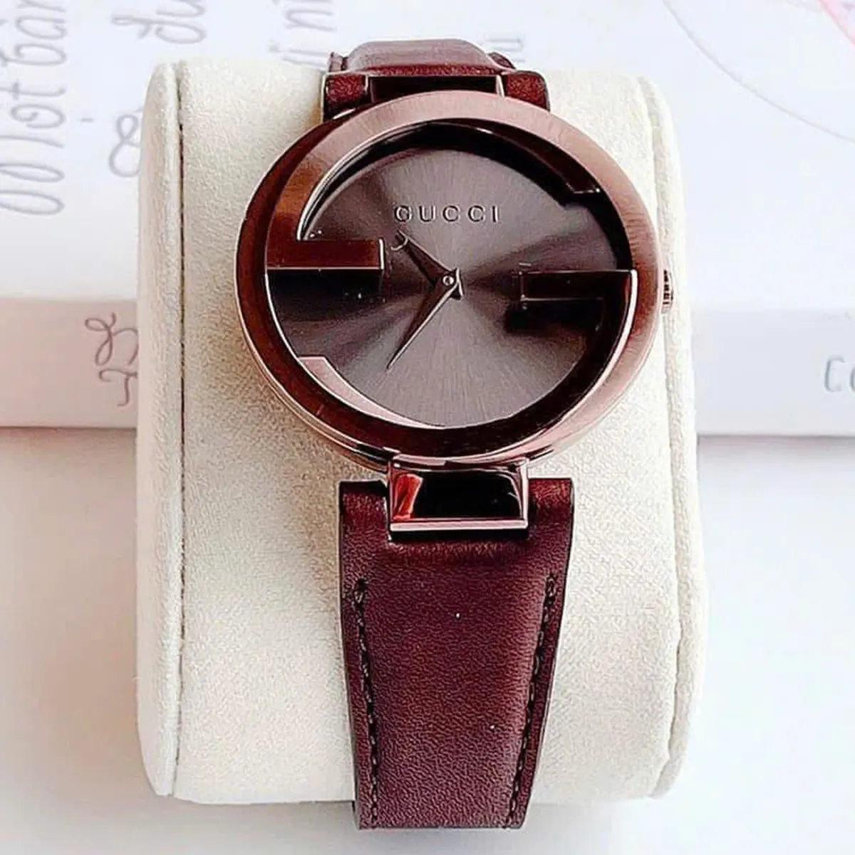 Gucci Quartz YA133309 (7)