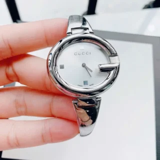 Gucci Quartz YA134502 (6)