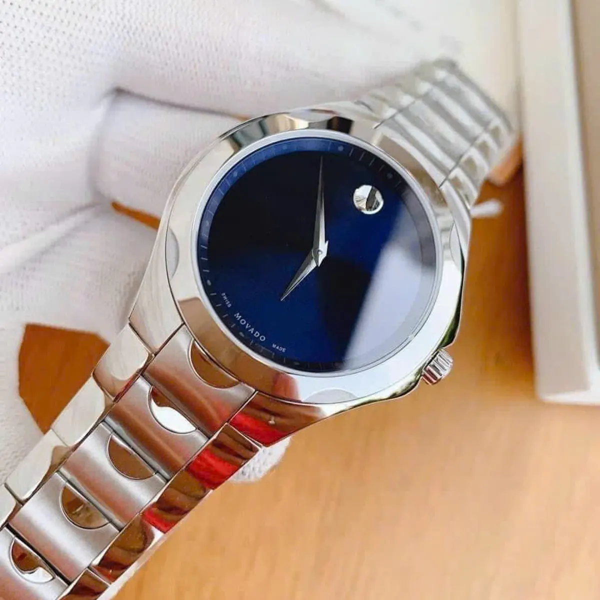 Movado Quartz 0606380 (7)